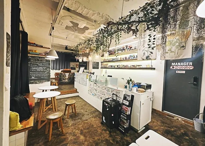 Cube Itaewon Hostel *