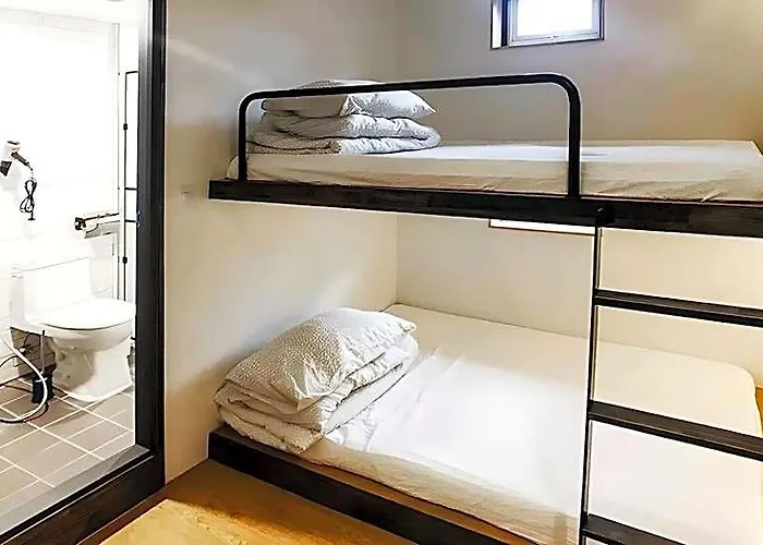 Cube Itaewon Hostel *